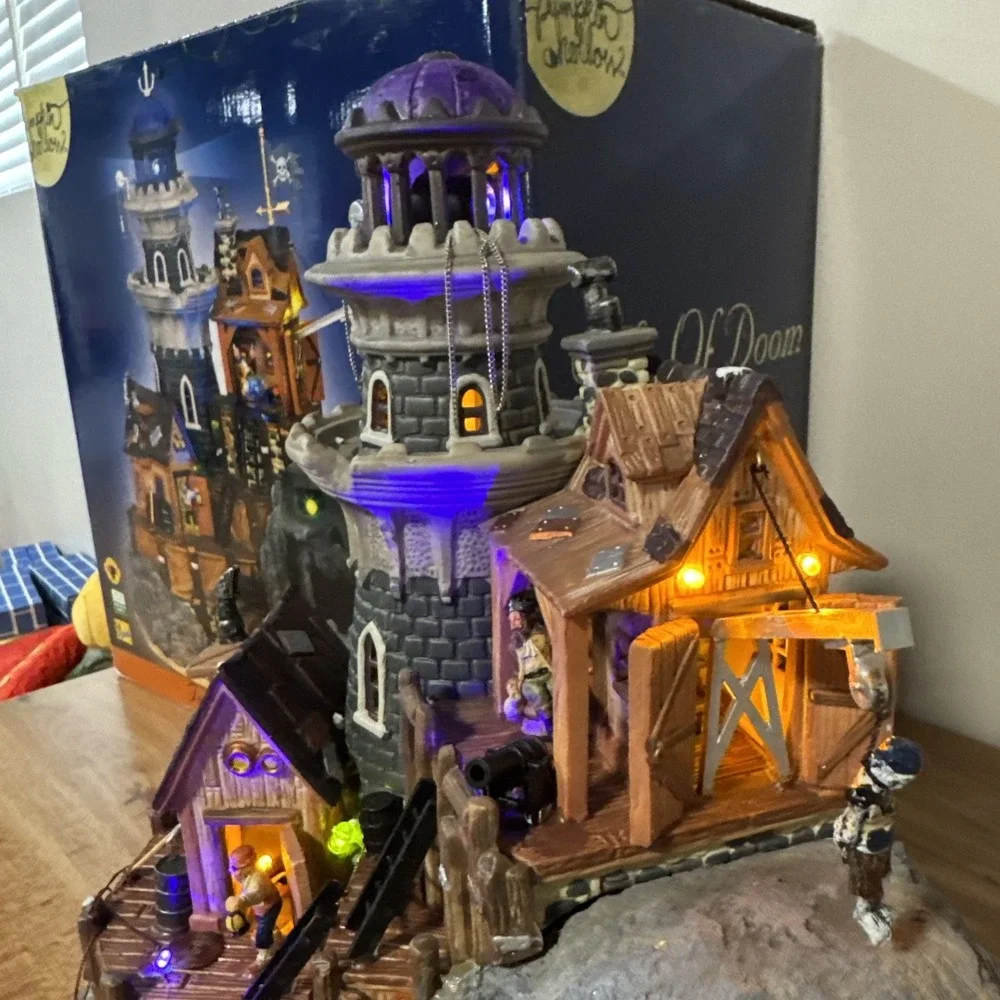 Pumpkin Hollow Isle of Doom Lighthouse Box HUGE Animated Lights Sound Halloween